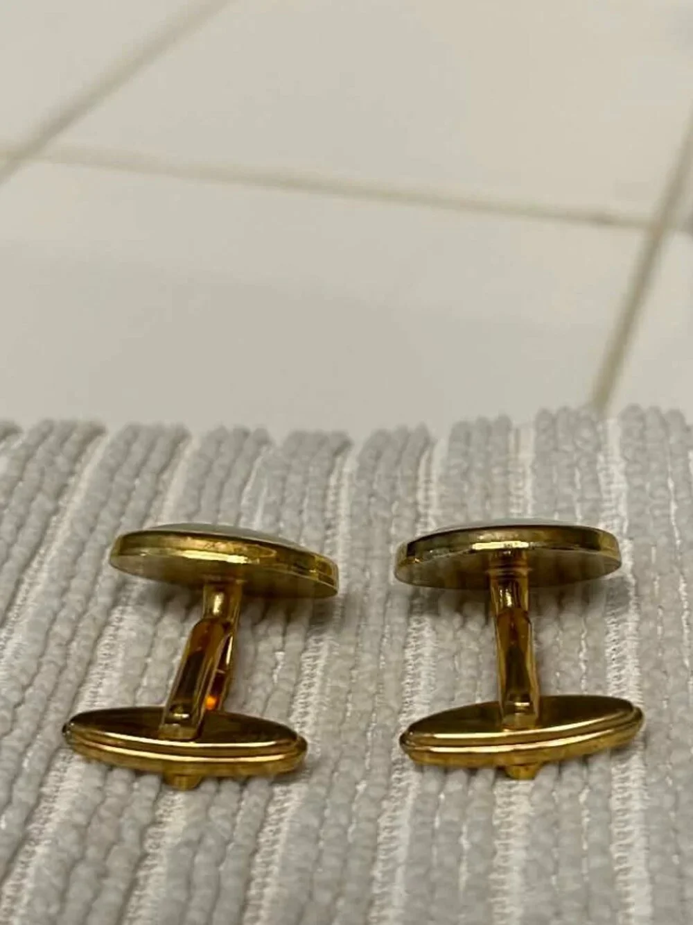 Allders mother of pearl cuff links